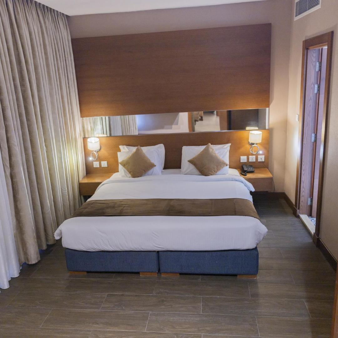 The Seventh Star Hotel Suites Amã Exterior foto